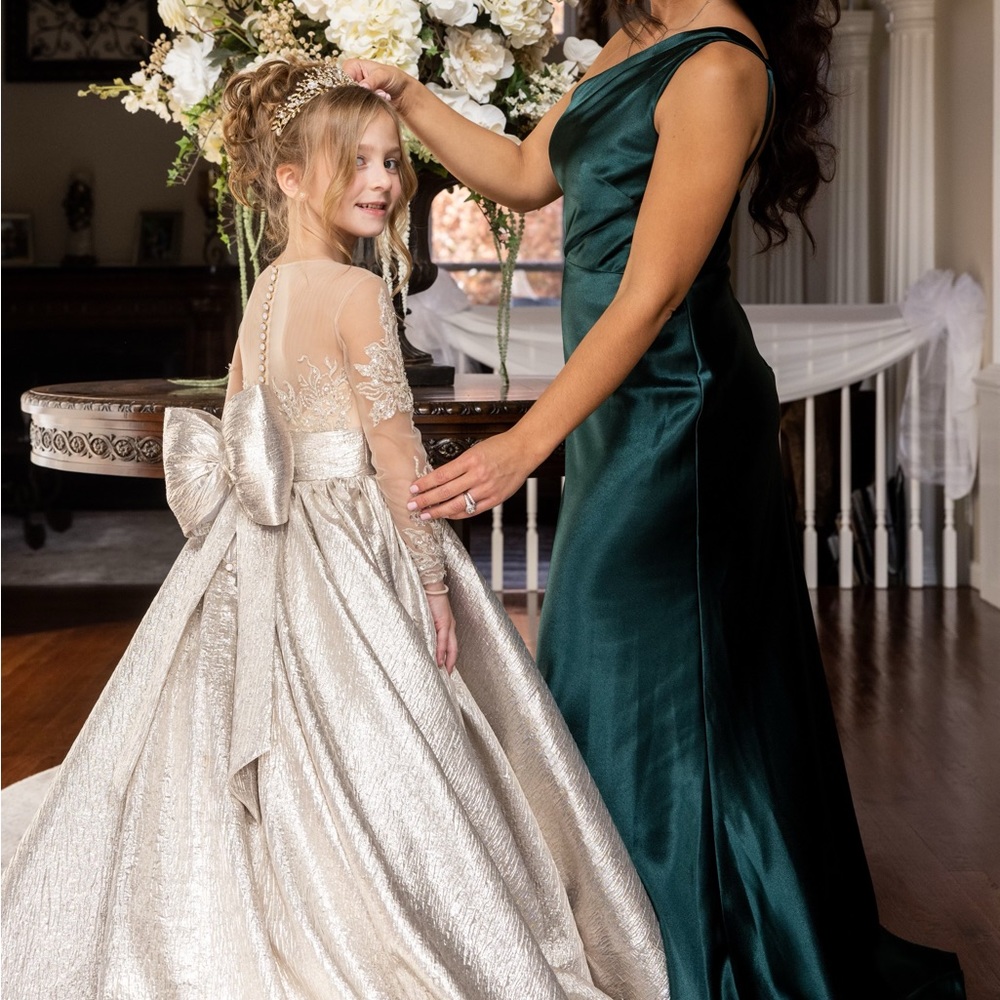 Gold flower girl dress size 7